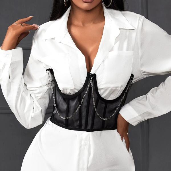 ceinture corset élastique moncorset portée sur une tenue élégante